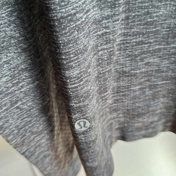 Lululemon Metal Vent Tech Mid Weight Half Zip Grey/Graphite Grey Size Large - Picture 3 of 7